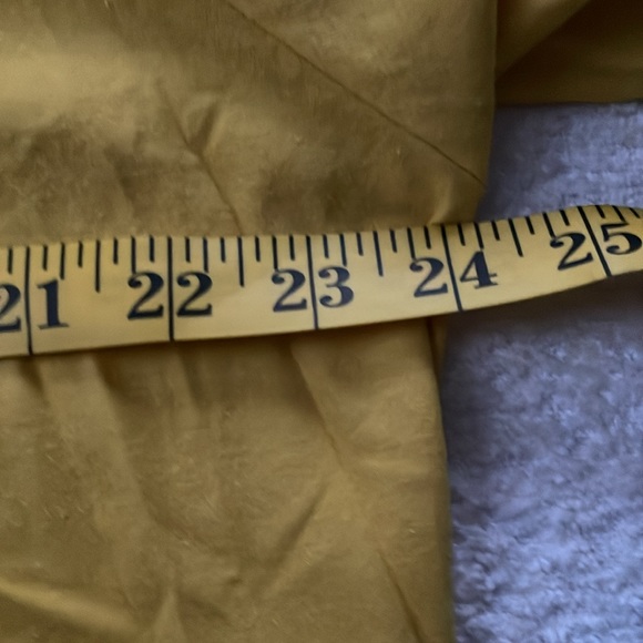 Men's Nike "The Nike Tee" - Golden Yellow, Size XL (New Without Tags) - Picture 4 of 7